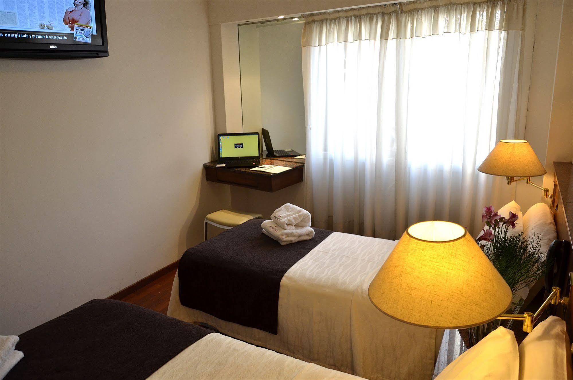 Ecuador Hotel 3*