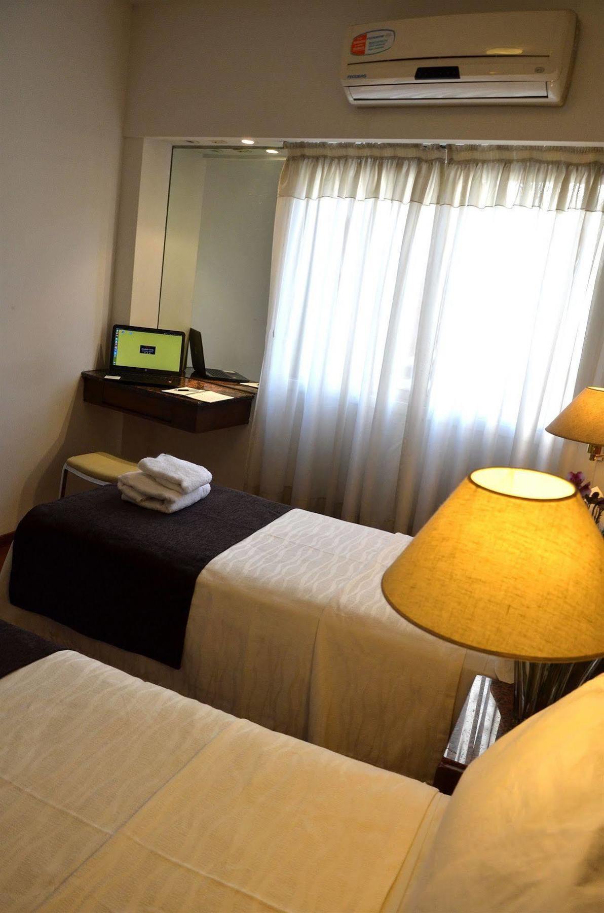 Ecuador 3* Ciudad Autónoma de Buenos Aires