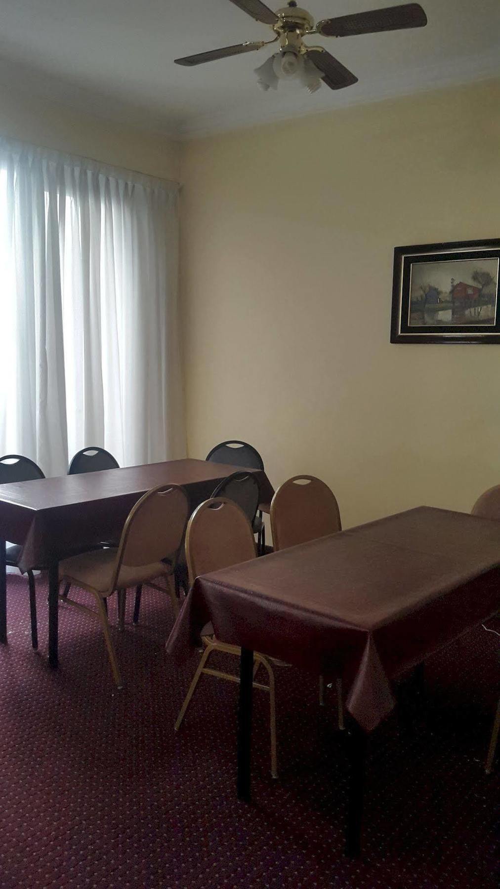Hotel Regis Orho 3*