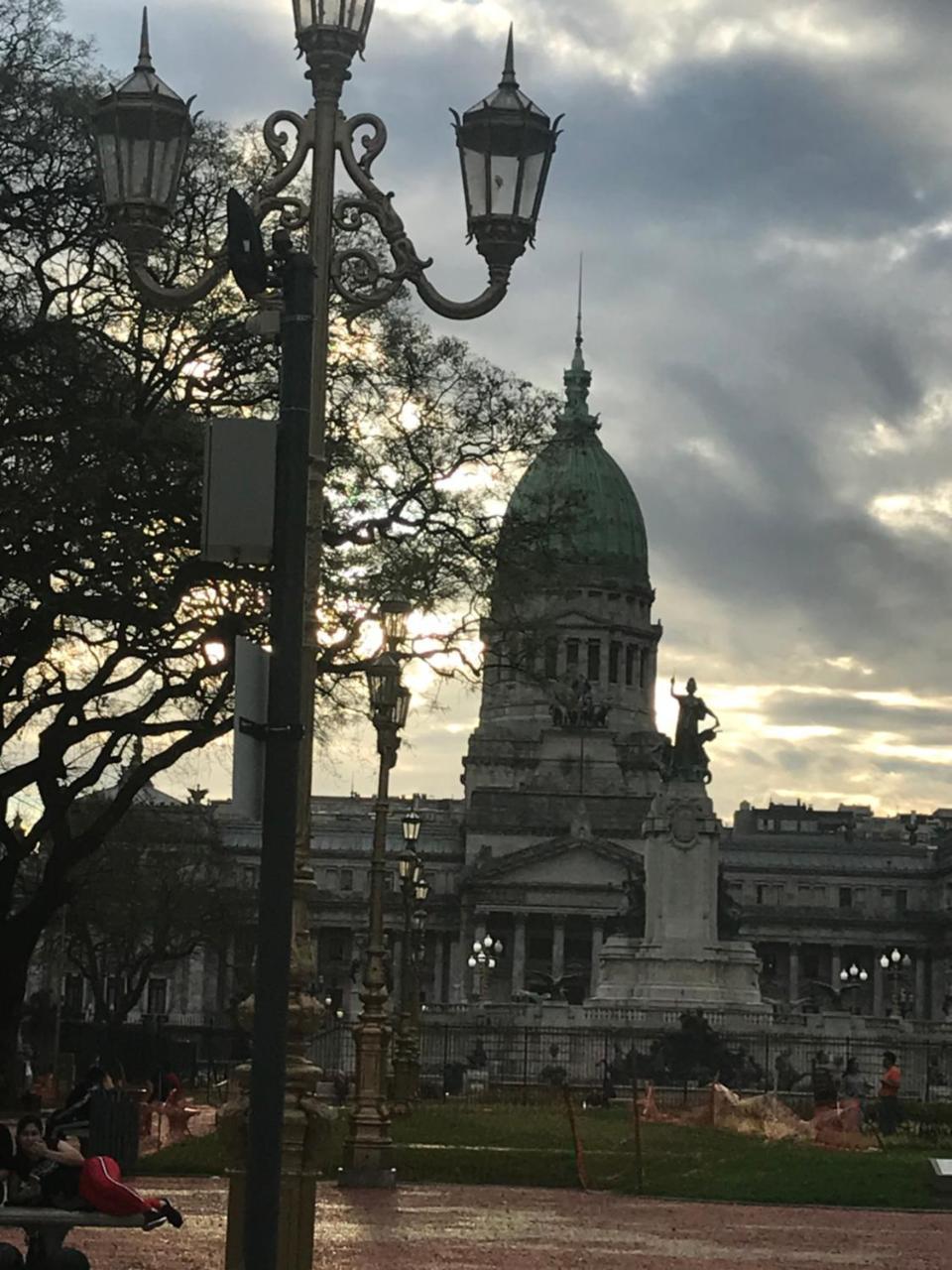 Departamento En El Casco Histórico De La Ciudad De *