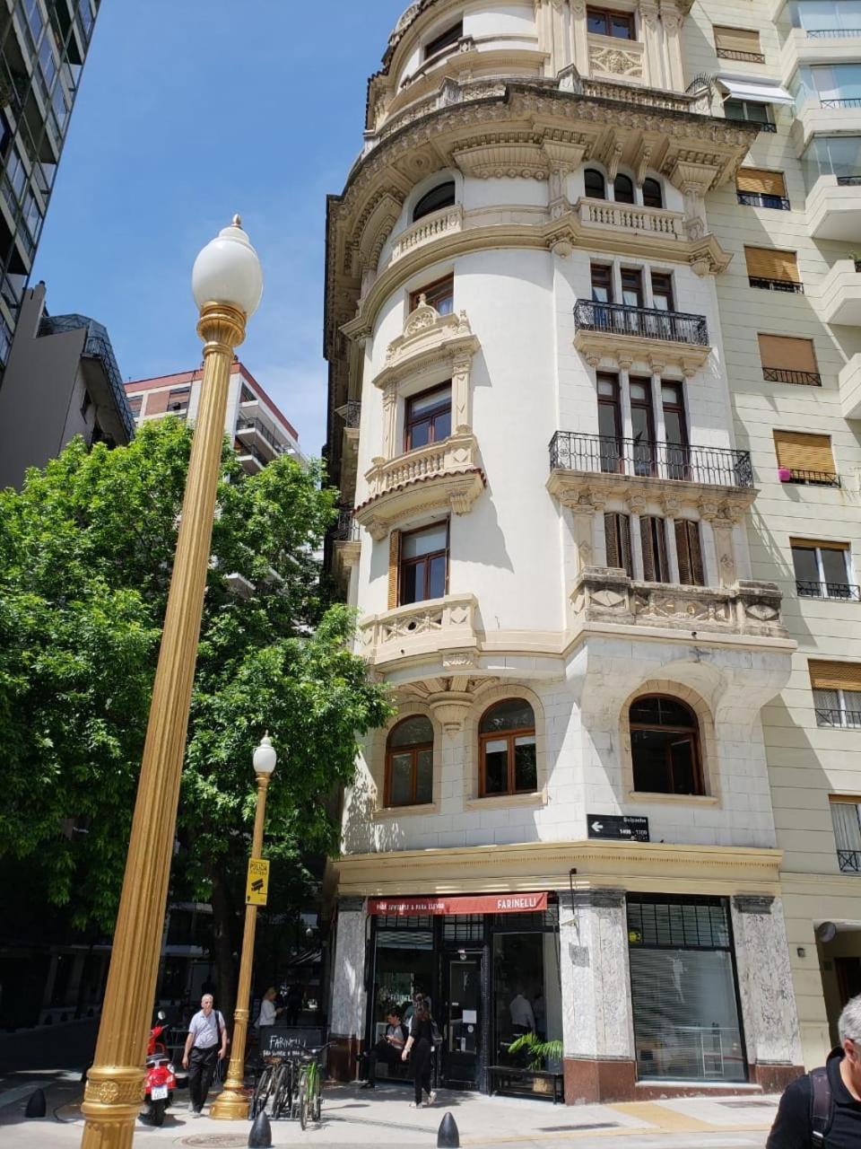 Lovely French In The Heart Of