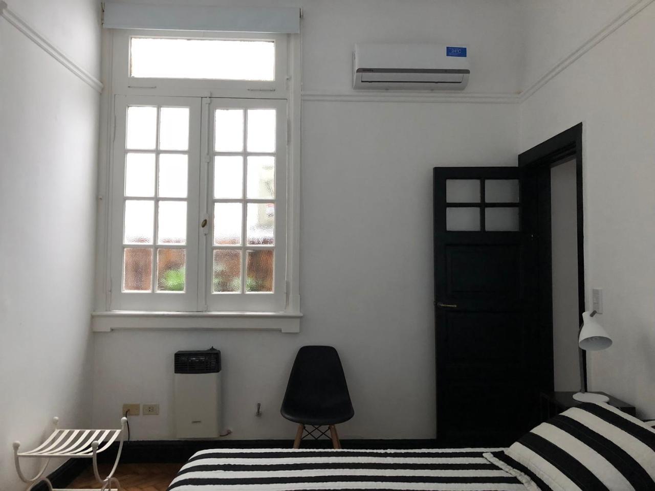 Antiguo Departamento Con Excelente Ubicación Ciudad Autónoma de Buenos Aires