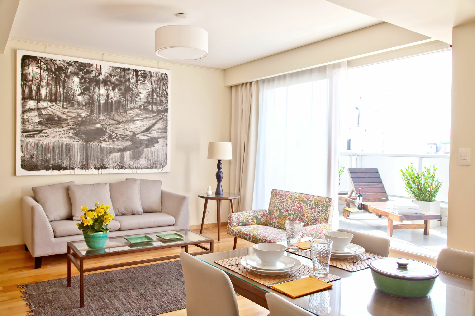 Art & Gallery Aparthotel