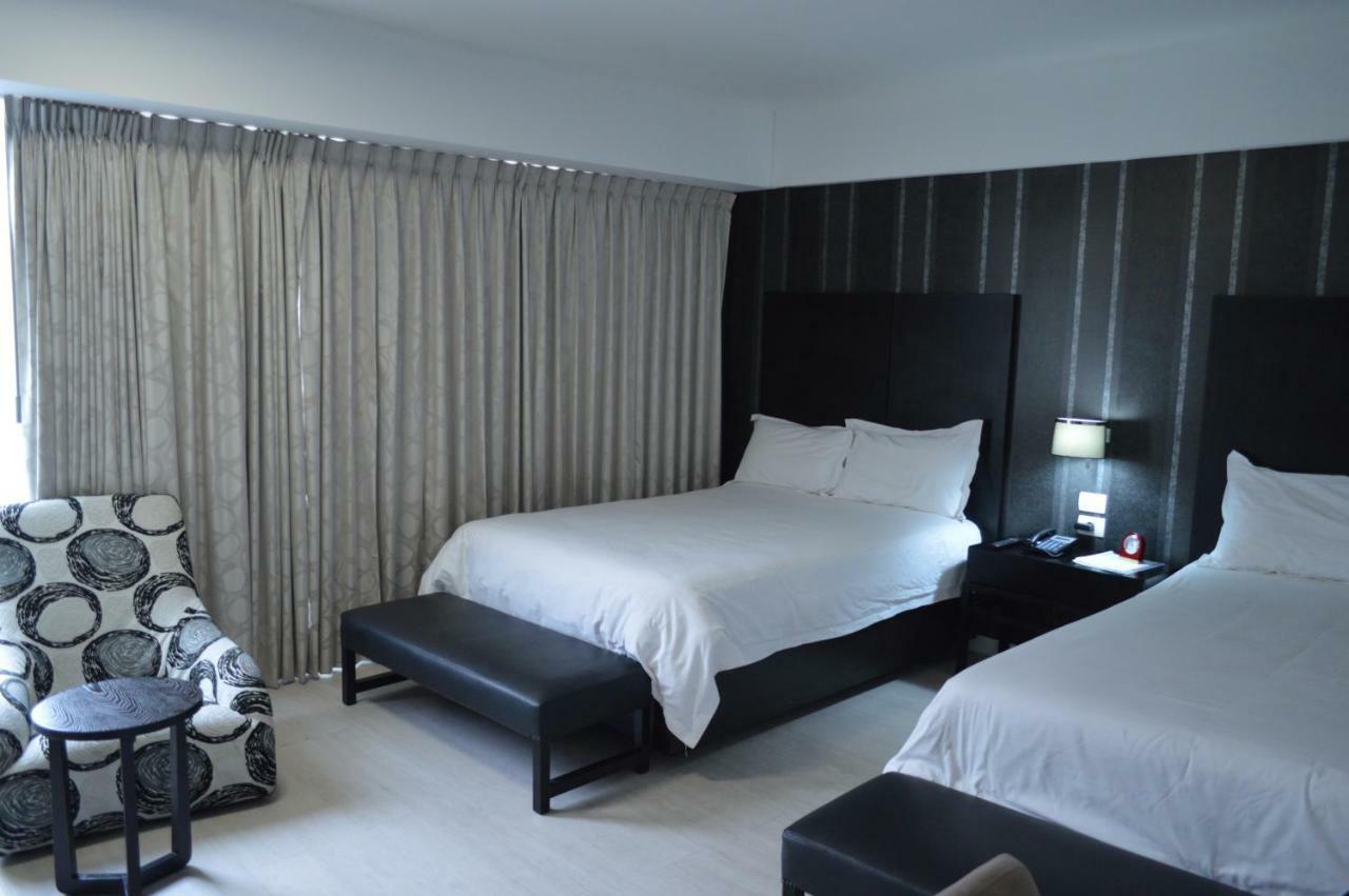Hotel Howard Johnson Abasto 4*