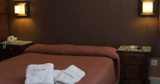 Hostal Ritz & Ba *