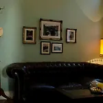 Zorzal Mane Petit Hotel