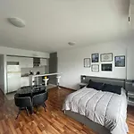 Metropolitan Highline Apartments