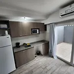 Apart Paysandu Con Patio, A Cuadras Del Estadio Movistar Arena Y Facil Y Rapido Acceso A Diferentes Puntos De La Ciudad