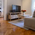 Tasi Beautiful Apartment