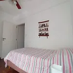 Apartamento De 2 Dormitorios Zona Abasto Shopping