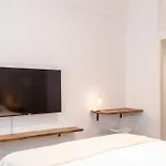 Castano Deluxe Suite