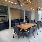 Oasis Con Amenities A Estrenar
