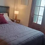 Alquiler De Habitacion, Con Bano Privado.