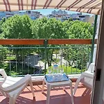 Duplex Luminoso De Categoria Con Balcon Terraza