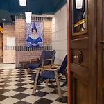 Dahlia Deluxe Studio
