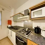 Comfortable And Spacious, Steps From Parque Las Heras