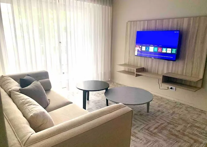 Lovely Ba City 6 Pax 3 Bedr 2 Bath With Balcony View Just Renewed