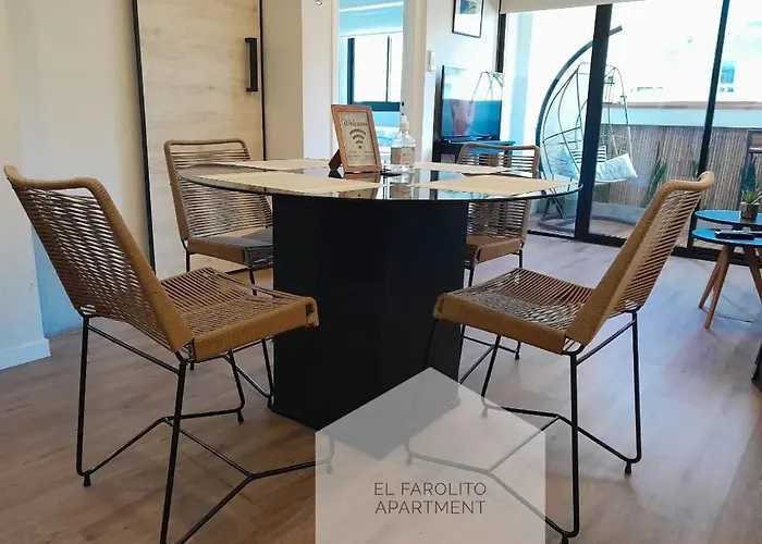 El Farolito Apartment