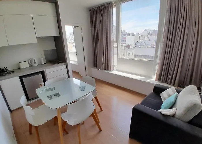 Modern Downtown Apartment