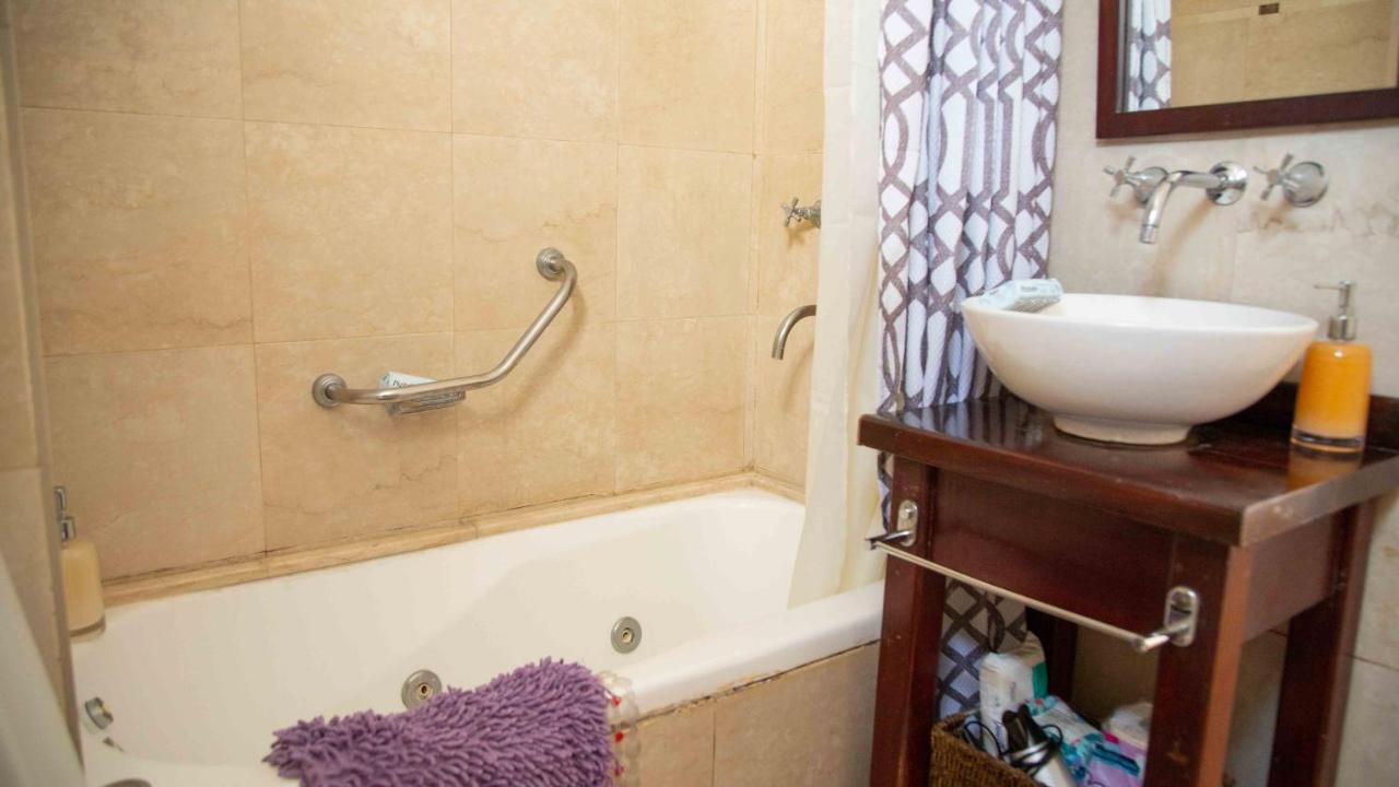 Apartamento In Recoleta Next To An Embassy Ciudad Autónoma de Buenos Aires