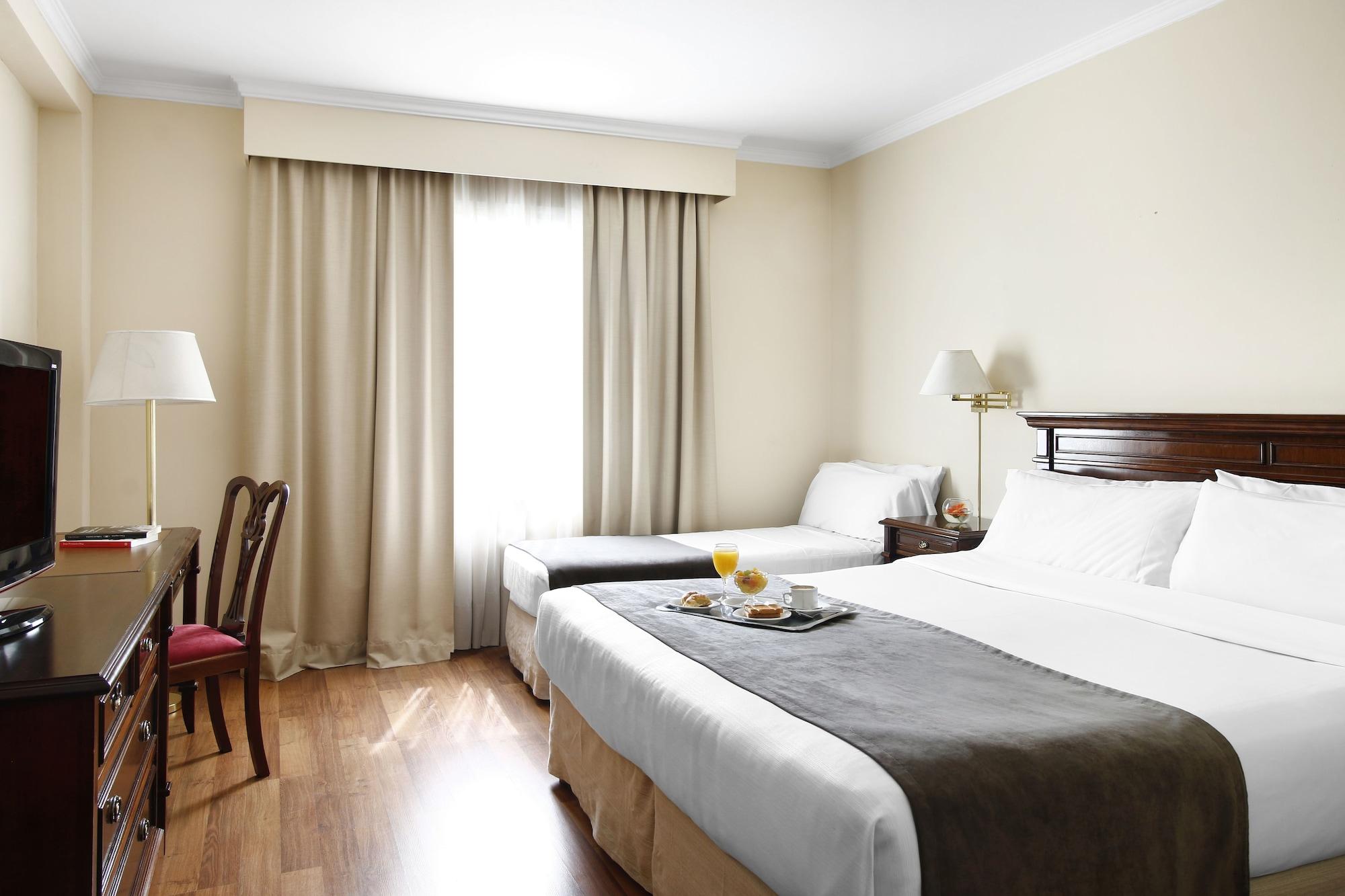 Hotel Cyan Américas Towers 4*