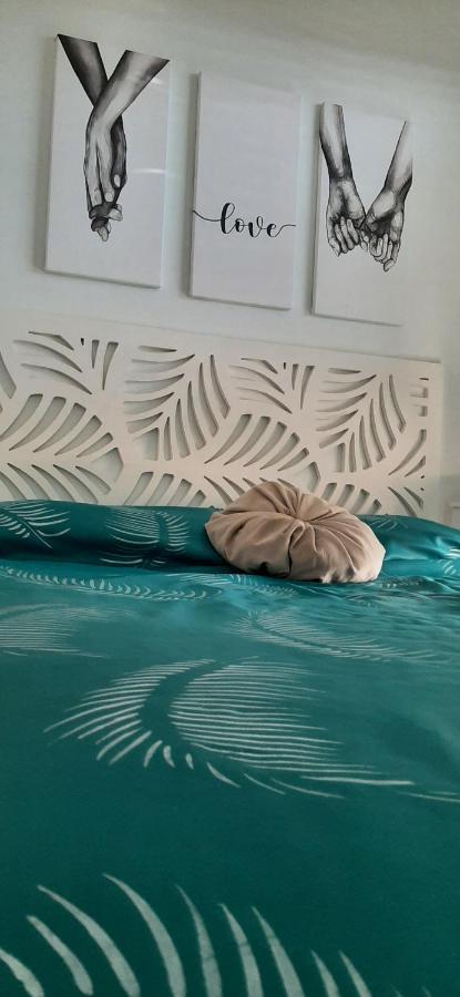 Seliz Luminoso, Con Cochera Y Desayuno Opcional En Cercanía Apartamento