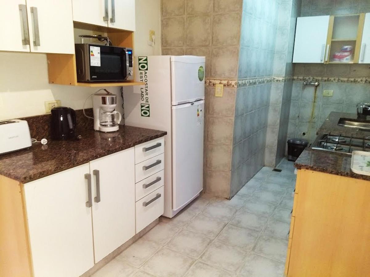 Departamento De Dos Dormitorios En Recoleta 6 Personas Piso 3 *