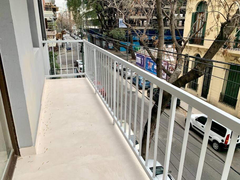 Lovely Ba City 6 Pax 3 Bedr 2 Bath With Balcony View Just Renewed Apartamento *