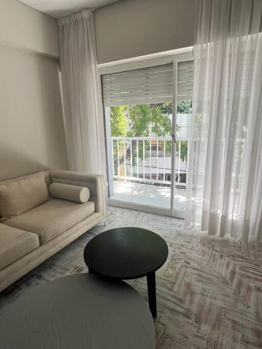 Apartamento Lovely Ba City 6 Pax 3 Bedr 2 Bath With Balcony View Just Renewed *