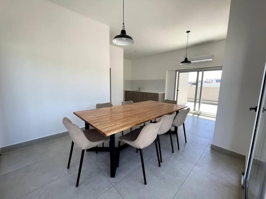 Departamento A Estrenar Con Pileta 4- Rio 4 *