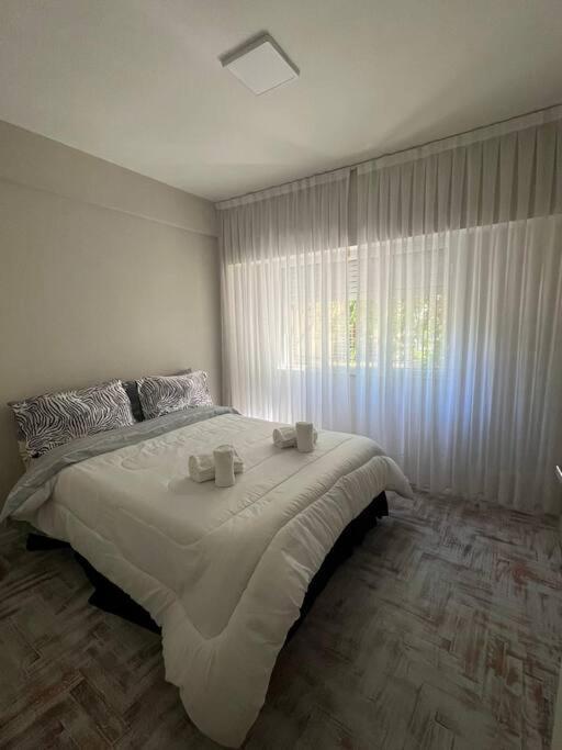 Apartamento Lovely Ba City 6 Pax 3 Bedr 2 Bath With Balcony View Just Renewed *