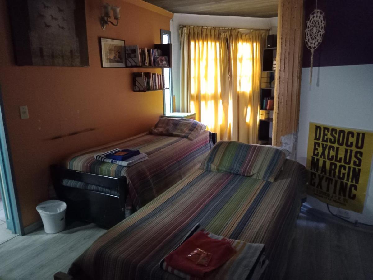 Cuartos En El Segundo Piso De Casa De Artista En Flores Homestay *