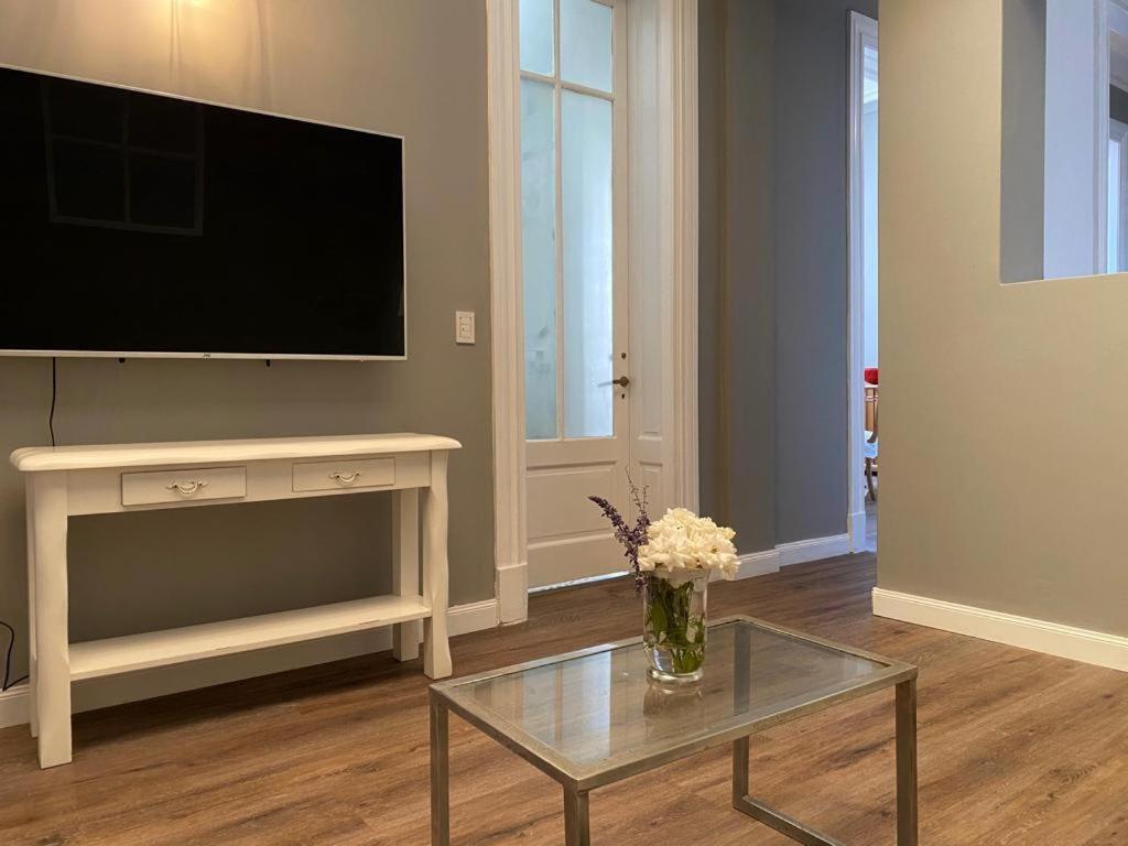 Gorgeous San Telmo Up To 6 People Apartamento Buenos Aires