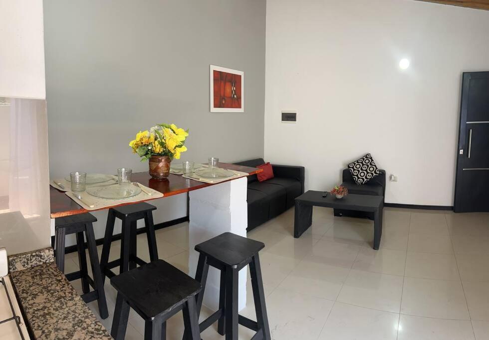 Asombroso Departamento En Caba Con Patio Apartamento Buenos Aires
