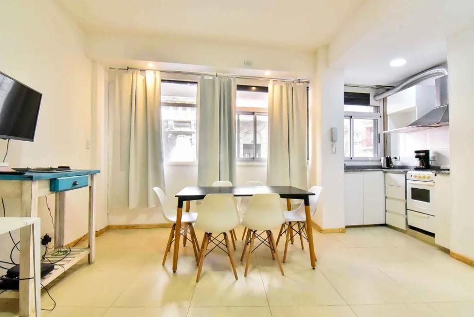 Confortable Departamento Amoblado De 2 Ambientes En Recoleta Con Patio Apartamento