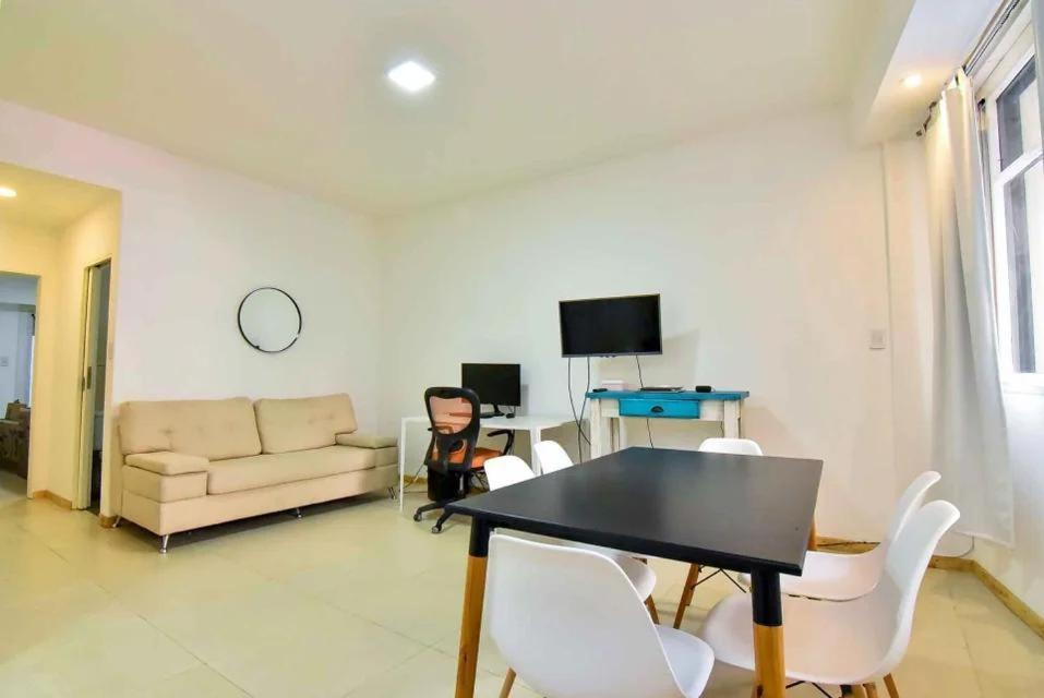 Confortable Departamento Amoblado De 2 Ambientes En Recoleta Con Patio Apartamento Ciudad Autónoma de Buenos Aires
