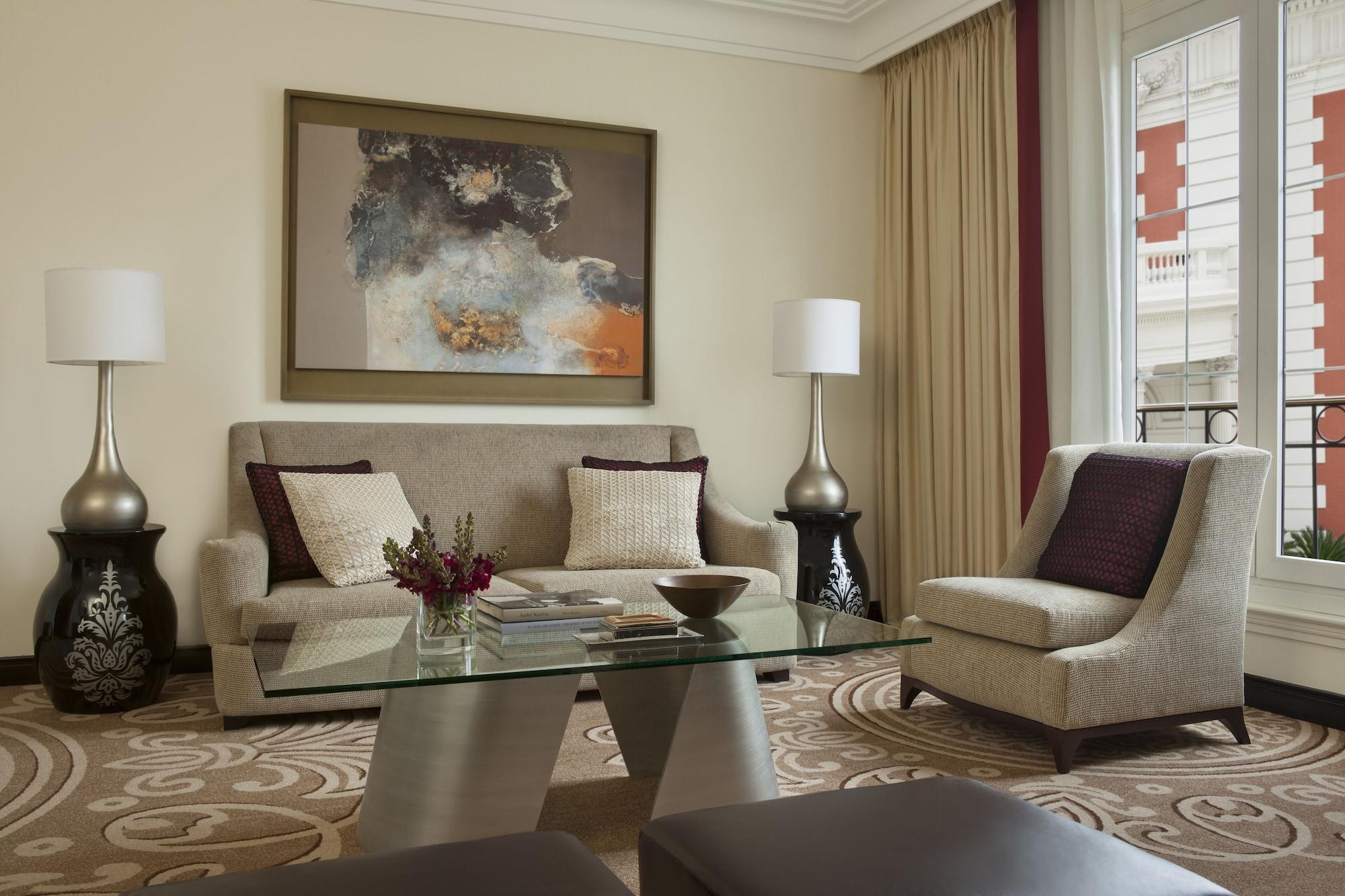 Four Seasons Hotel