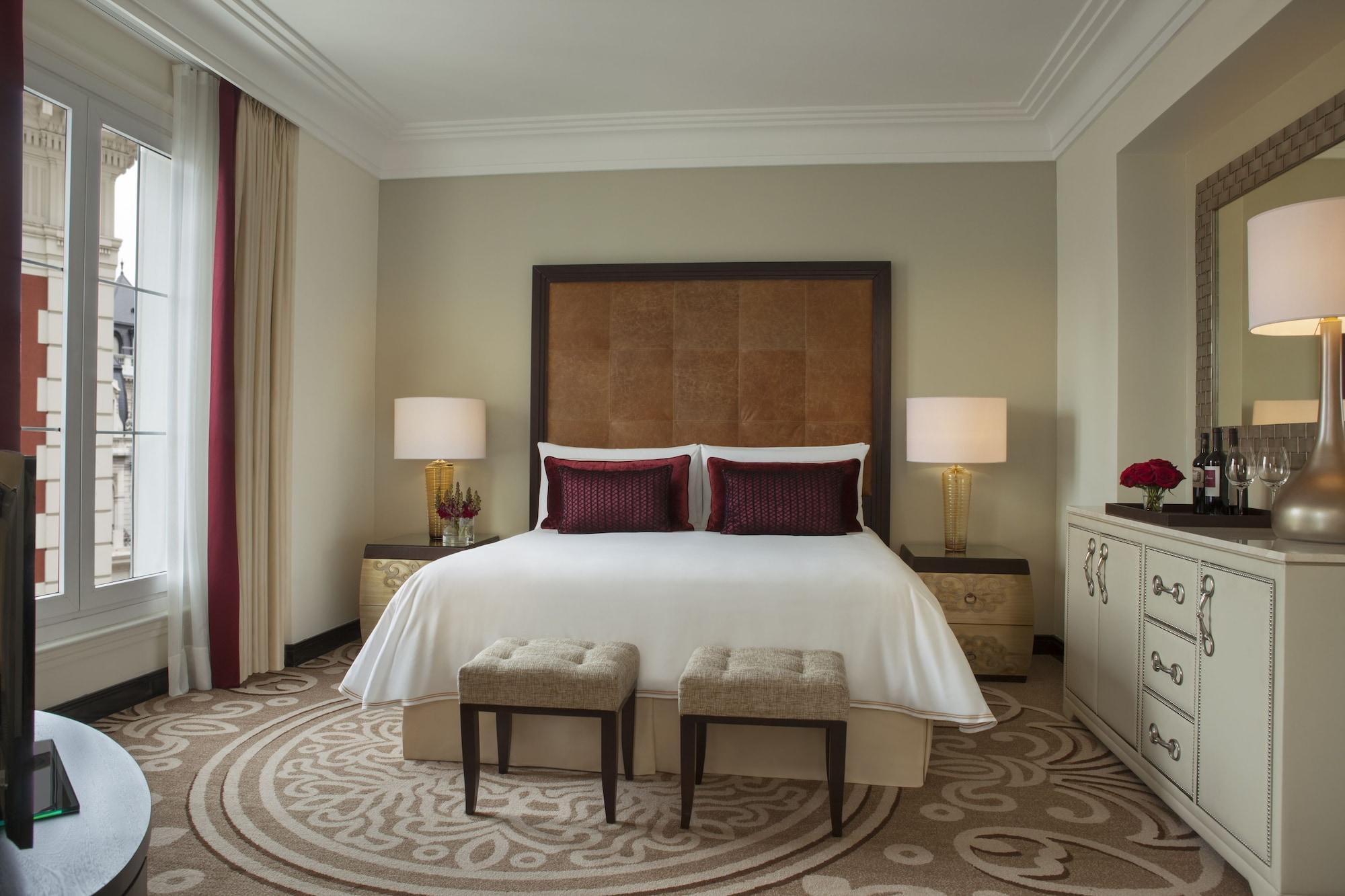 Hotel Four Seasons 5*