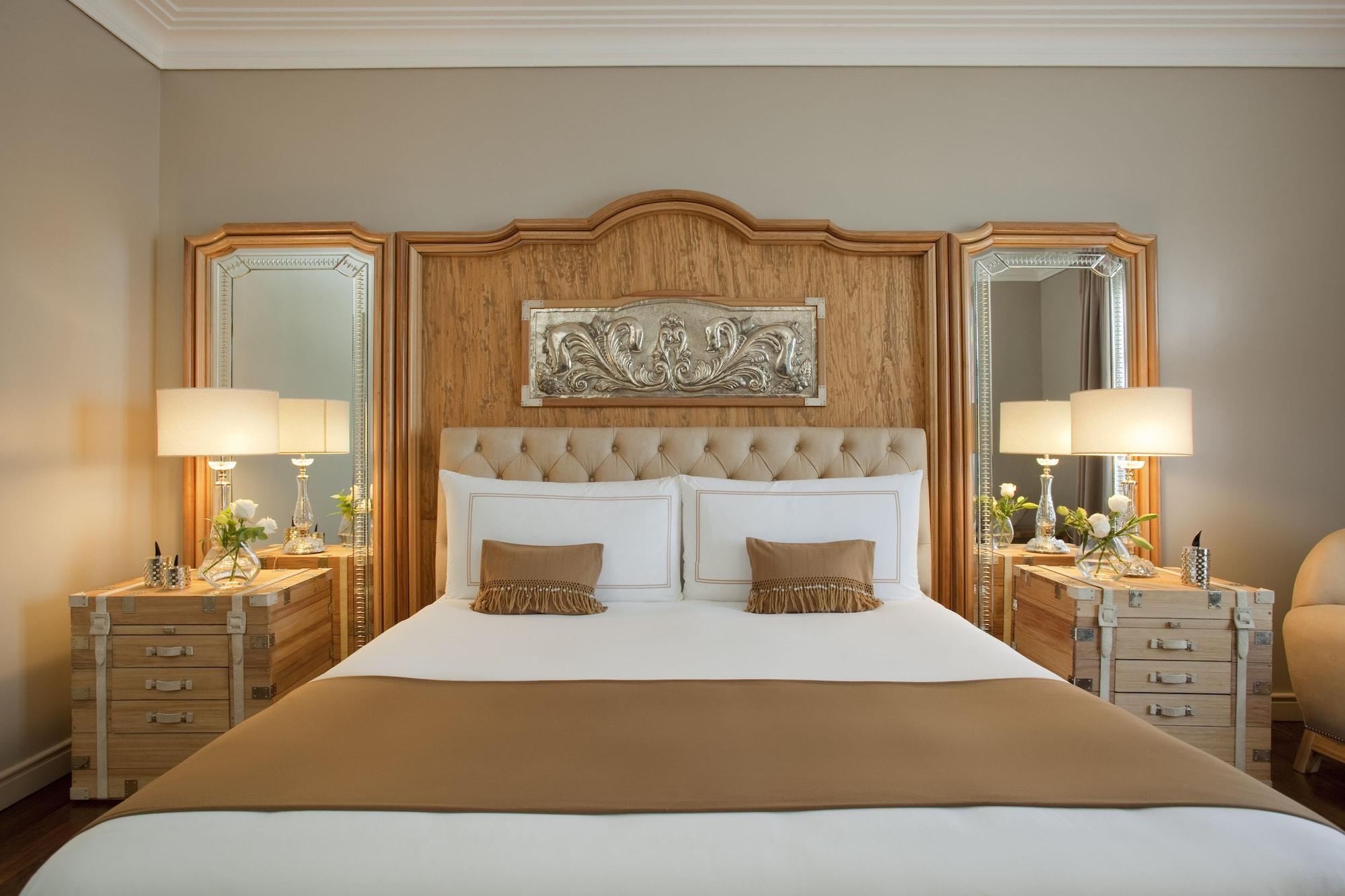 Four Seasons Hotel 5*