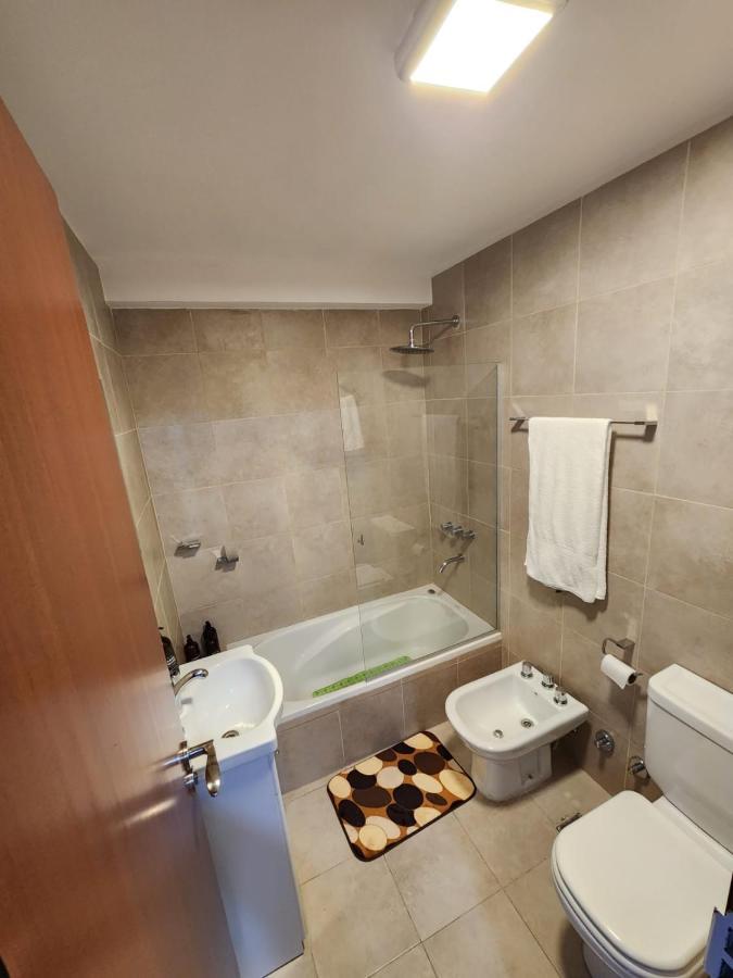 Apartamento Paysandu Con Patio, A Cuadras Del Estadio Movistar Arena Y Facil Y Rapido Acceso A Diferentes Puntos De La Ciudad *