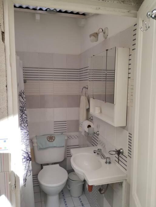 Apartamento Casa En Crespo/ Palermo, Para 4 Personas.