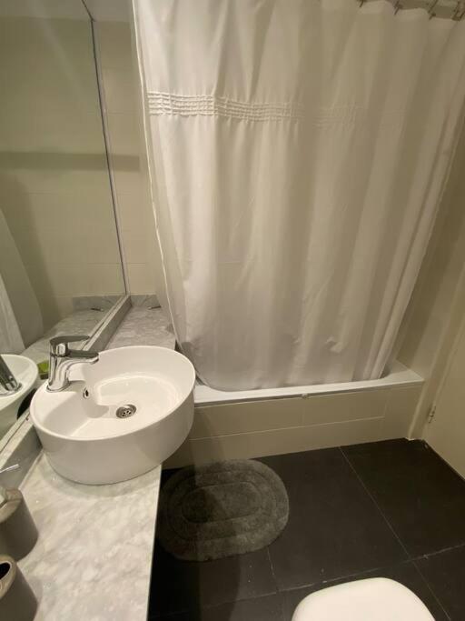 Palermo Oasis Luminoso: Departamento De Con Vista Espectacular, De Lujo, Totalmente Equipado Y Confortable Apartamento