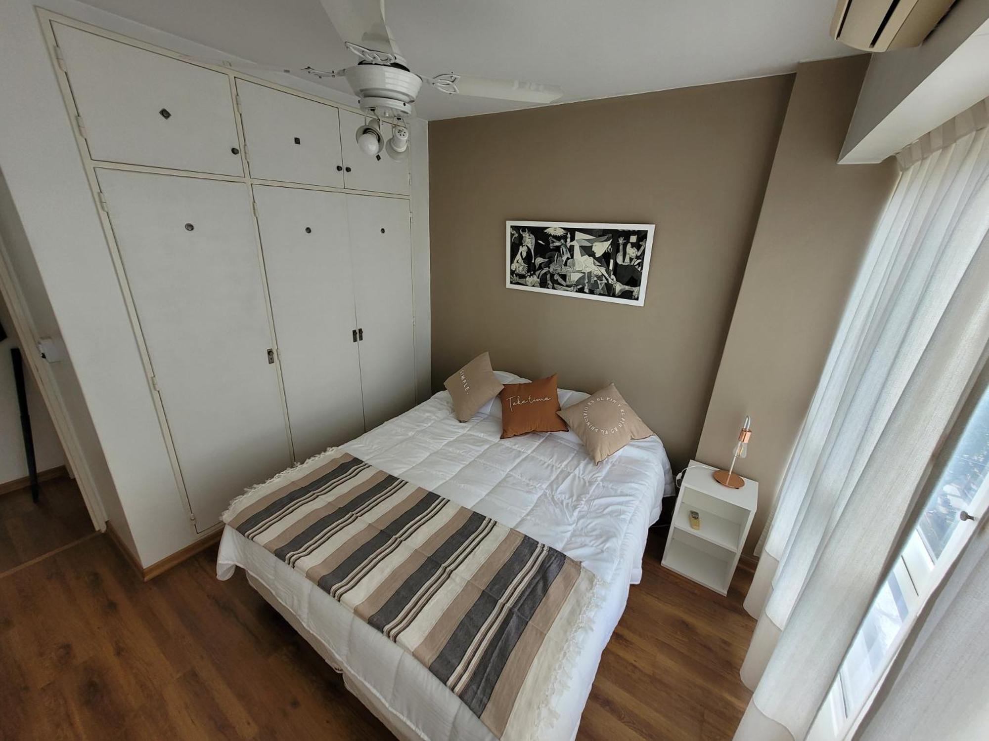 Apartamento Pampa, Mayo