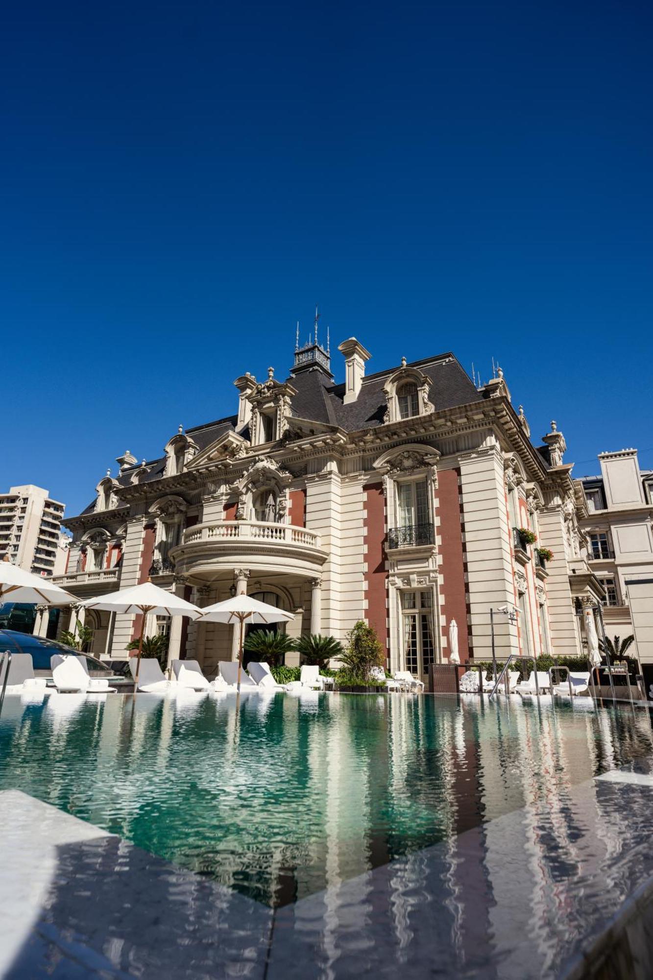 Hotel Four Seasons 5*