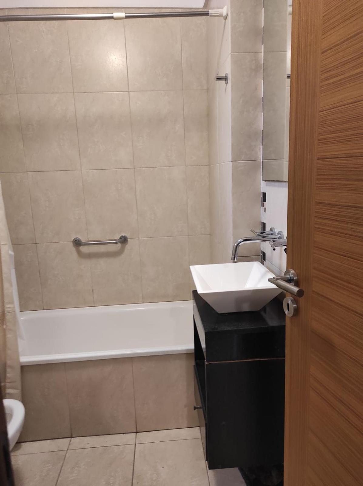 Apartamento Serrano Y Corrientes - Movistar Arena A 500mts - Edif Nuevo - Luz Tranquilidad - Maquina De Lavado Y Secado- Subway