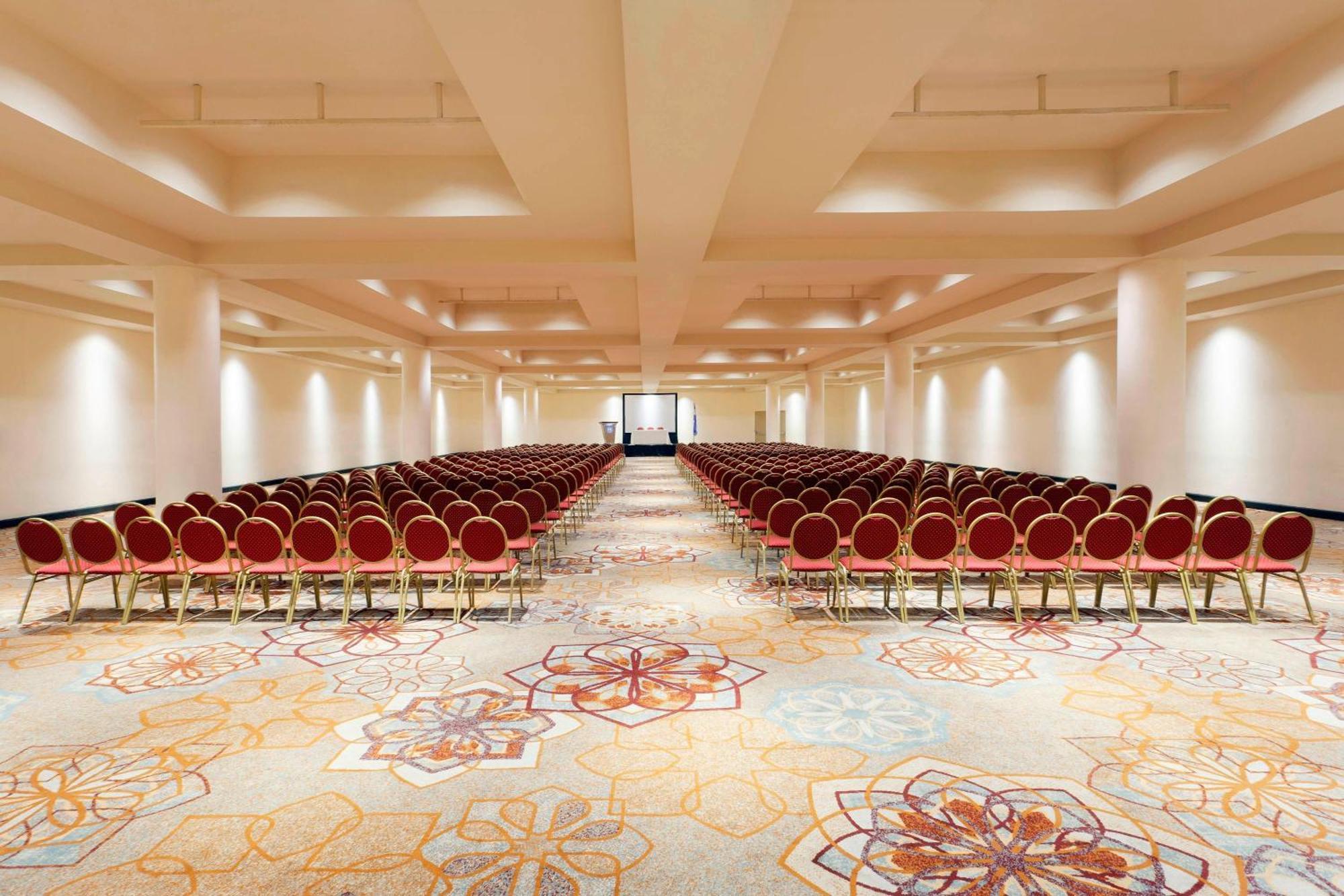Hotel Sheraton Hotel&convention Center