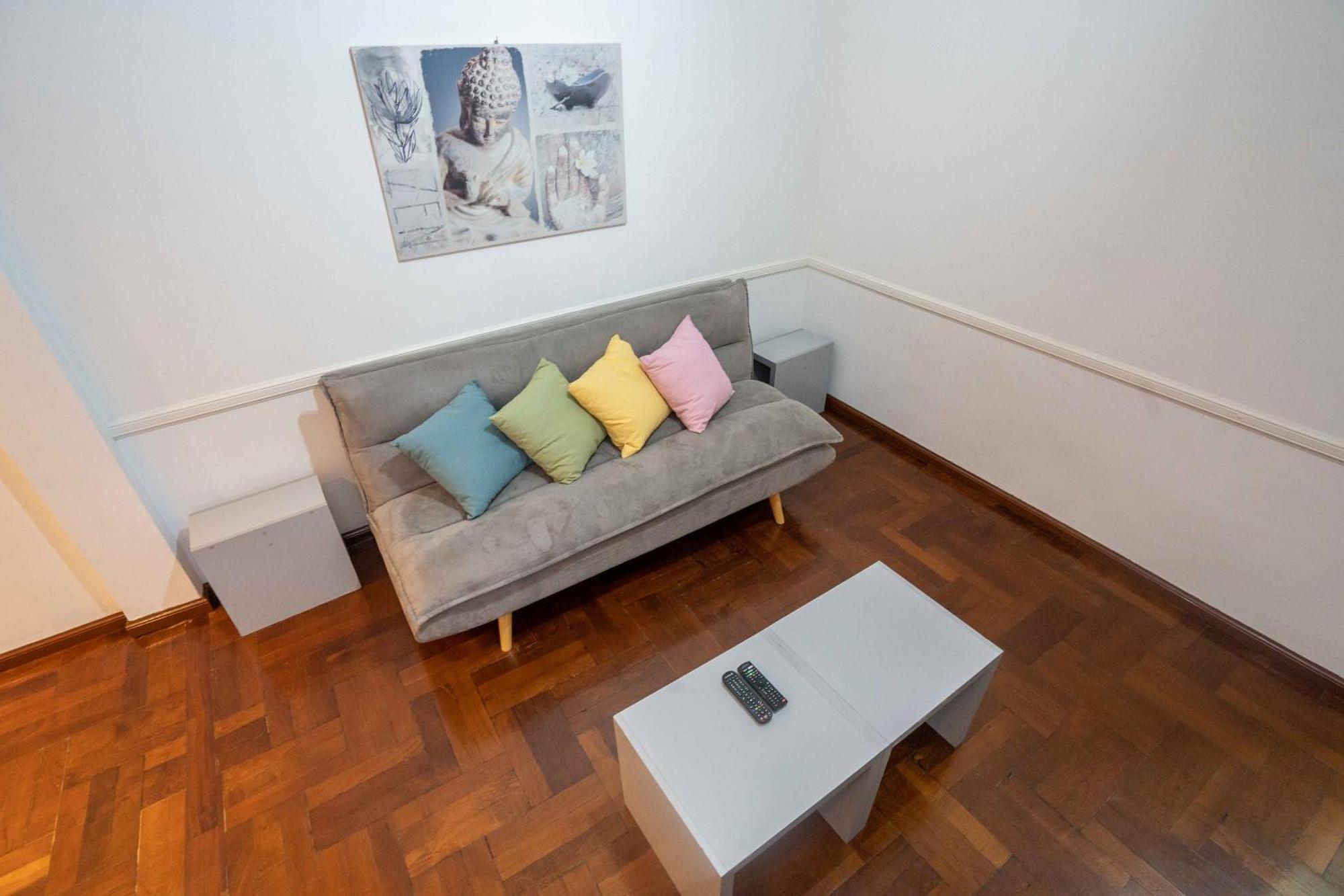 Peatonal Av.corrientes Apartamento