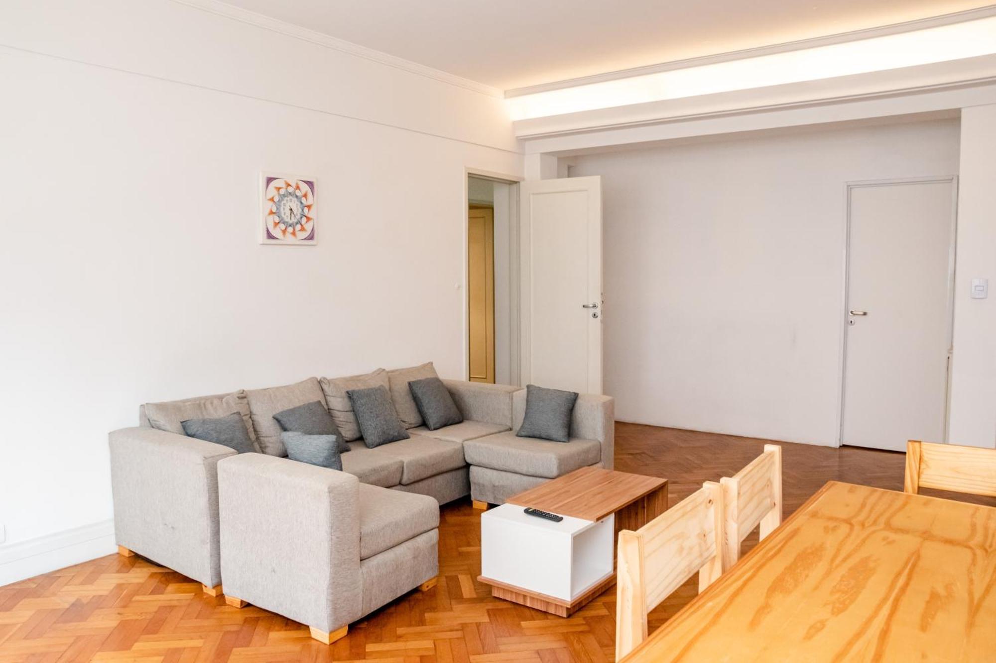Hospedagem domiciliar Private In A Huge Multicultural Buenos Aires