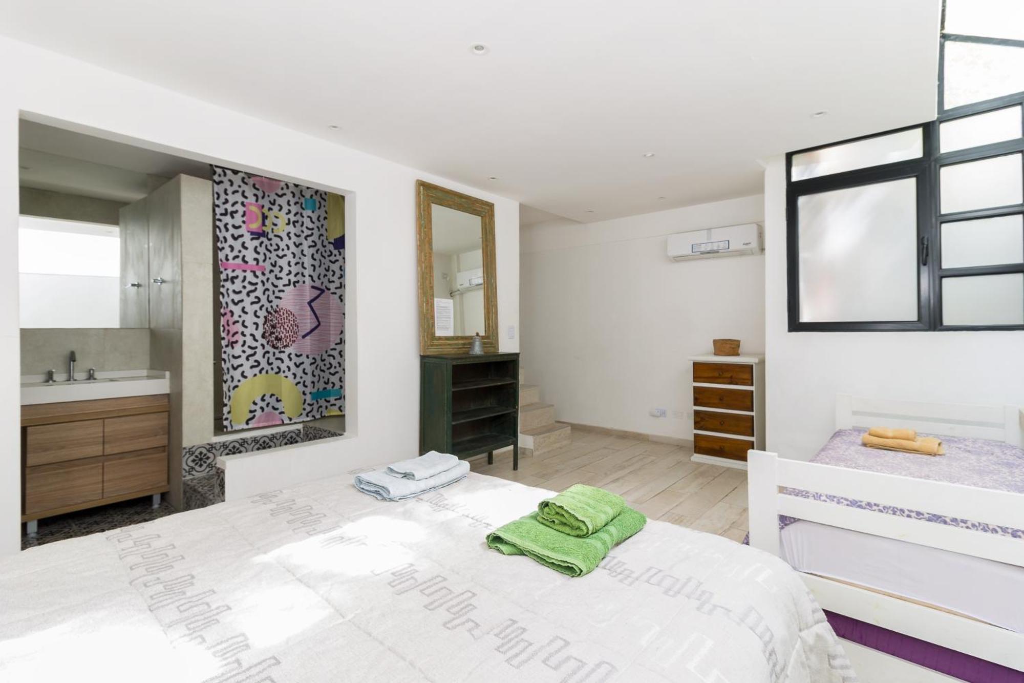 Apartamento Con Terraza Y Plantas Apartamento