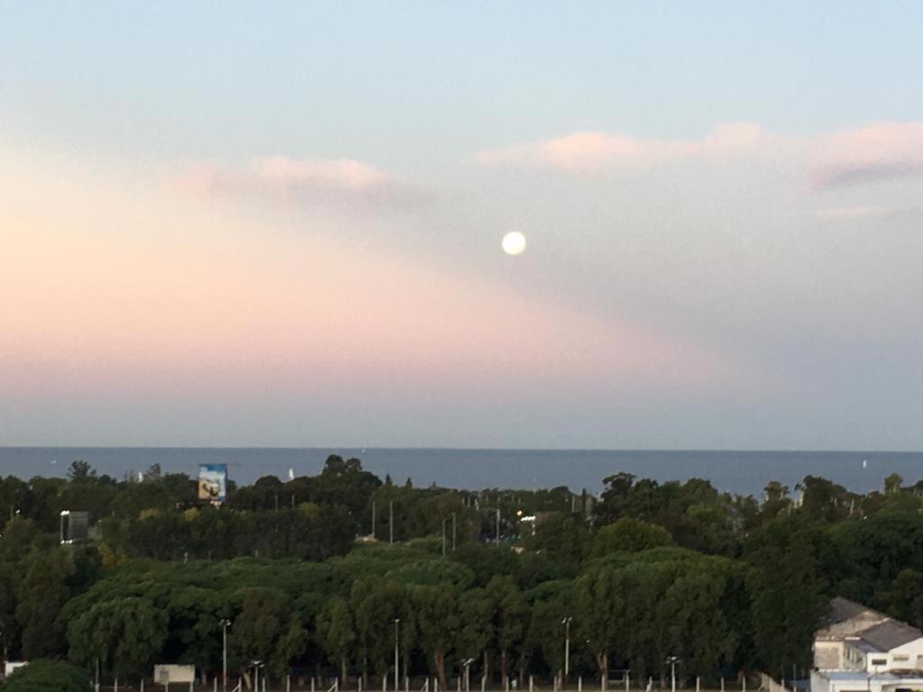 Apartamento Amanecer Vista Al Rio Y A La Cancha De River :) Buenos Aires